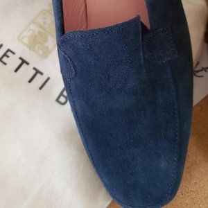Women's Royal Blue Suede, Italian Made Shoes - Never Worn w/Dust Cover